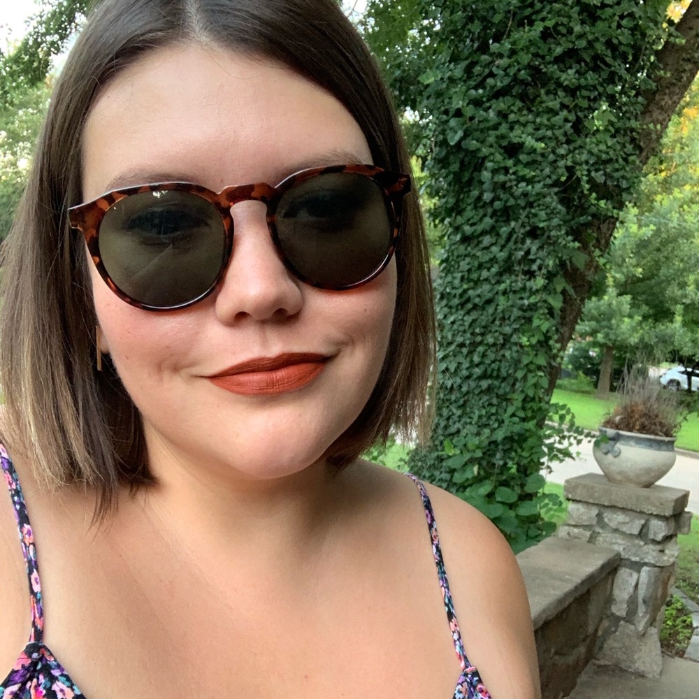 Meet your Posher, Mercedes